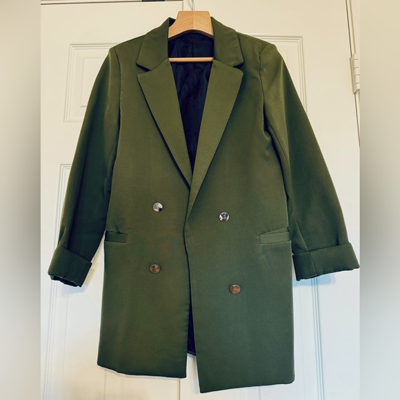 EVIA Double-breasted button Jacket - Picture 2 of 3